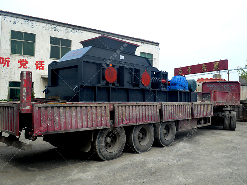 對(duì)輥破碎機(jī)在制砂工作中有哪些優(yōu)勢(shì)? 對(duì)輥破碎機(jī)在制砂工作中有哪些優(yōu)勢(shì)?